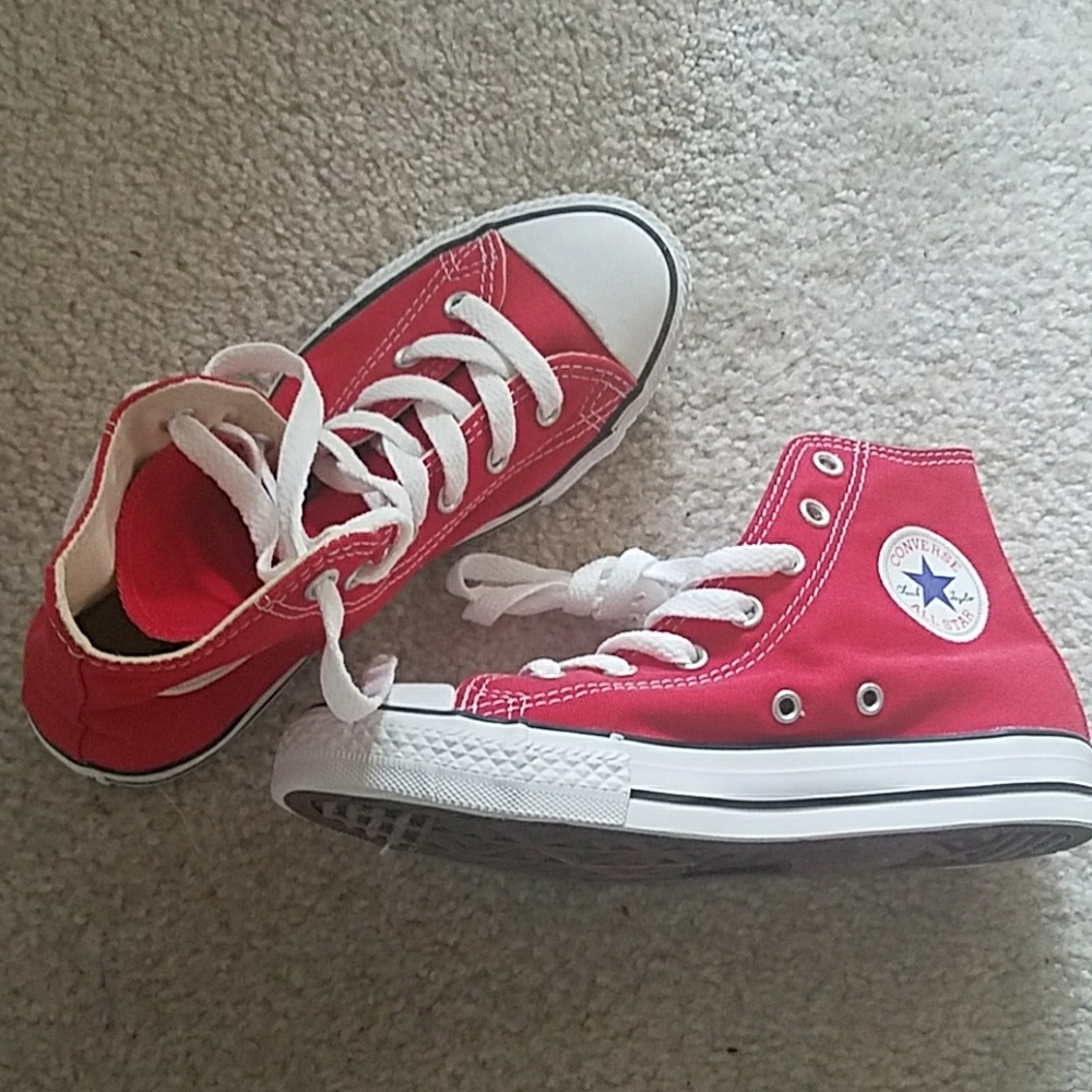 Converse sneakers red 6Y